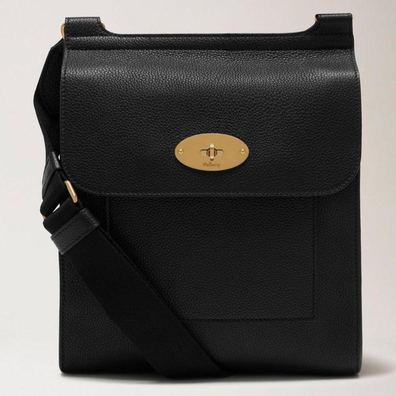 Mulberry Taske Antony Small Classic Grain Black, sort skuldertaske i grynet læder med gyldent spænde. Model HH4645/205A100.