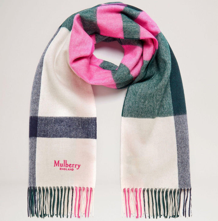 Mulberry Tørklæde Large Merino Wool Scarf 70 x 200 vist udfoldet med tern i pink, grøn og hvid, Model VS4295889H130