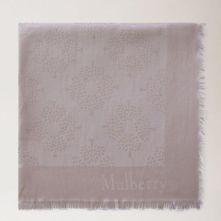 Mulberry Tree Square Silk Organic Cotton Rosewater tørklæde i støvet rosa, vævet træmotiv og frynset kant. Model VS4639709J633-2.