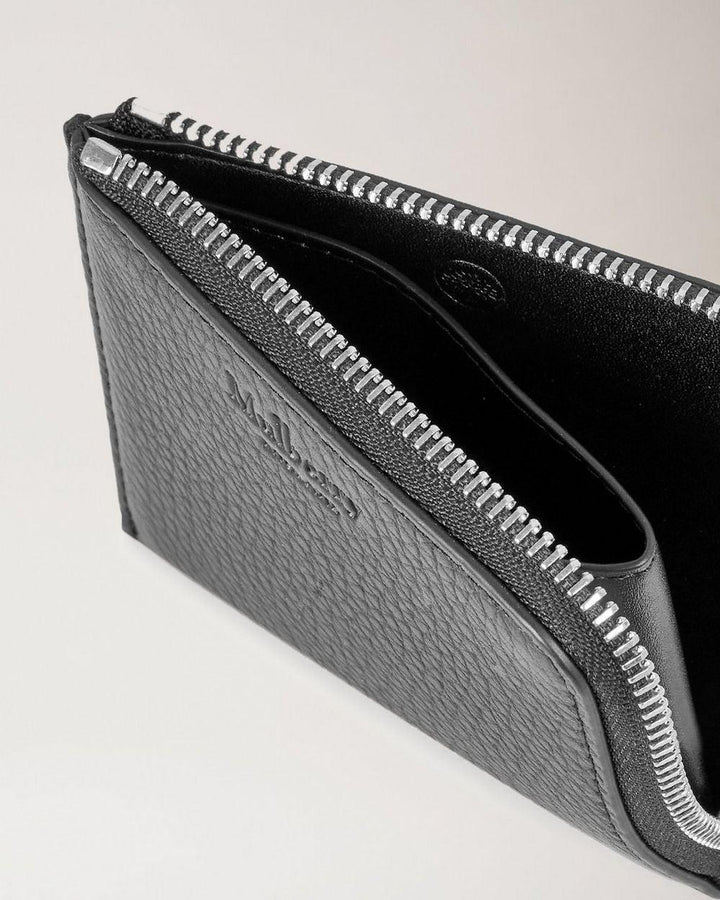 Mulberry Zipped Wallet Heavy Grain Black viser en elegant sort pung i kraftigt, præget læder, Model RL6360/736A100